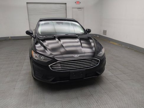 Used 2019 Ford Fusion SE image 14