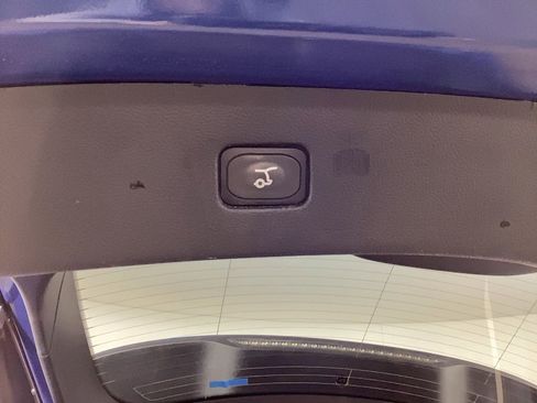 Used 2022 Ford Edge SEL w/ Convenience Package image 32