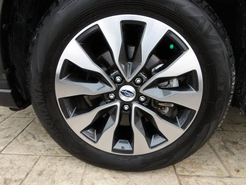 Used 2023 Subaru Outback Limited image 14