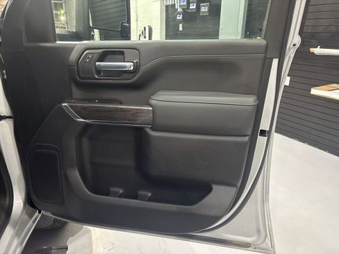 Used 2022 Chevrolet Silverado 3500 LTZ w/ LTZ Convenience Package image 25