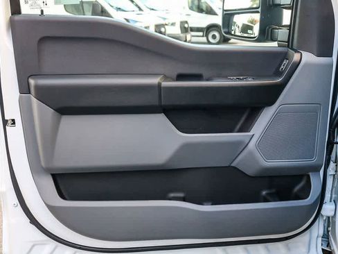 New 2026 Ford F250 XL w/ XL Chrome Package RWD image 30