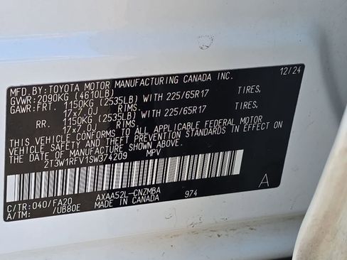 Used 2025 Toyota RAV4 XLE FWD image 34