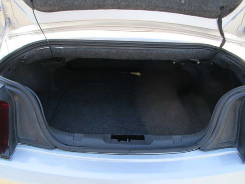 Used 2015 Ford Mustang Premium RWD image 11