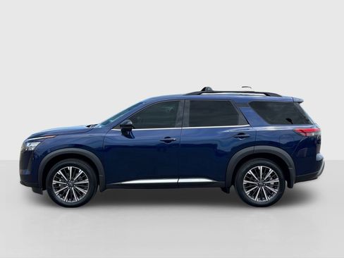 New 2026 Nissan Pathfinder Platinum w/ Accent Package FWD image 2