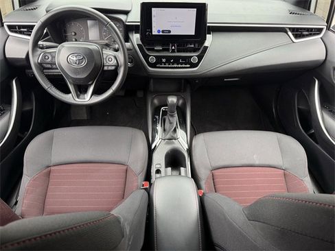 Used 2025 Toyota Corolla SE image 11