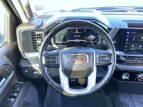 Used 2023 GMC Sierra 1500 Elevation image 12