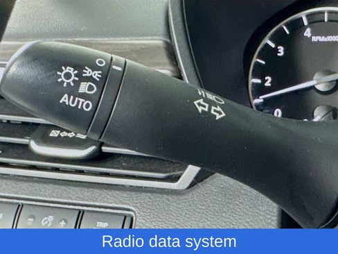 Used 2024 Nissan Altima 2.5 SV image 14