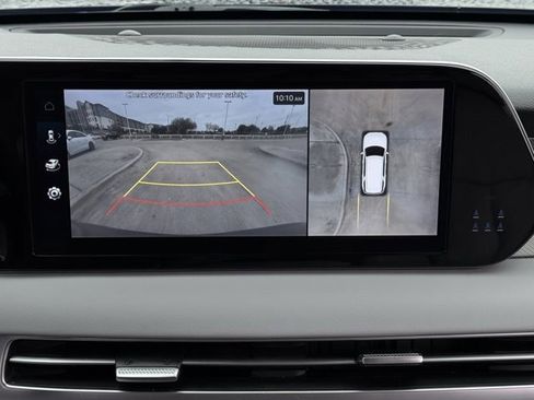 Used 2024 Hyundai Palisade SEL w/ Premium Package image 17