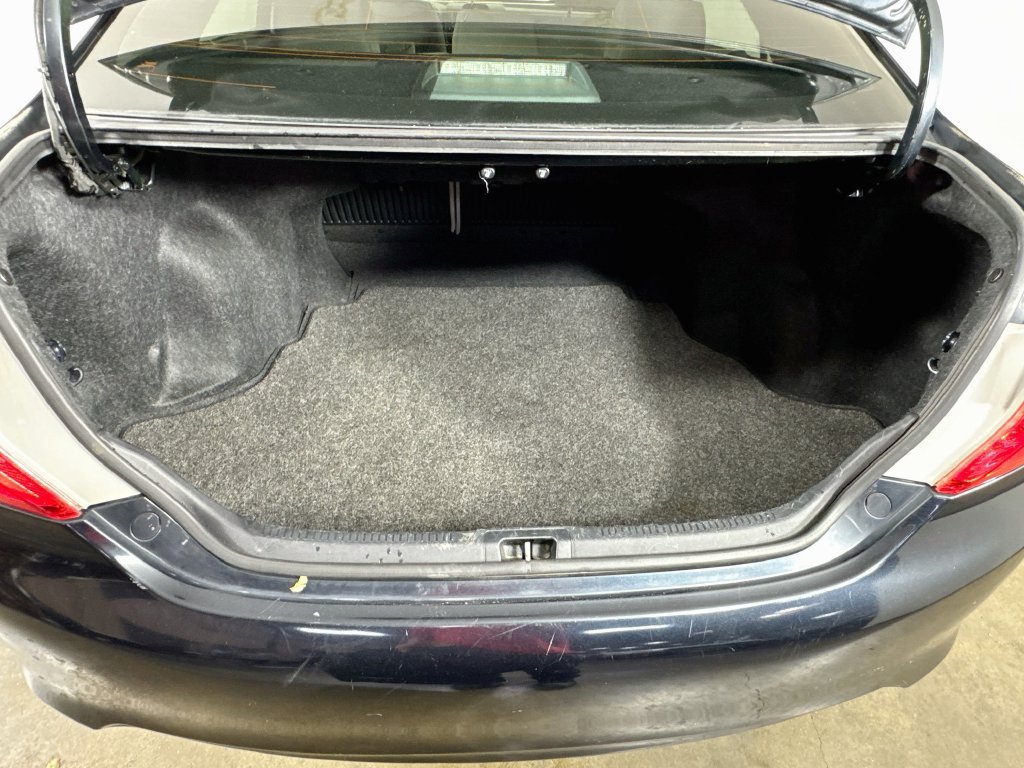 Used 2013 Toyota Camry LE FWD image 27