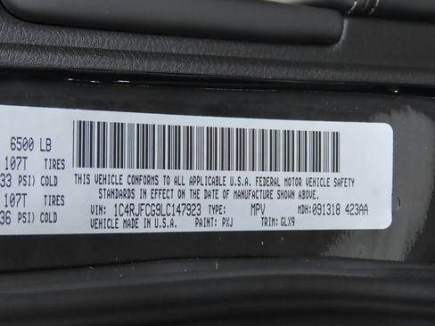 Used 2020 Jeep Grand Cherokee Overland image 35