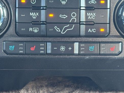 Used 2017 Ford F250 Lariat w/ Lariat Ultimate Package image 38