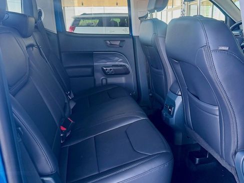 New 2026 Ford Maverick Lariat w/ Black Appearance Package image 9