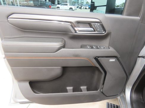 Used 2024 GMC Sierra 2500 AT4 AWD/4WD image 24