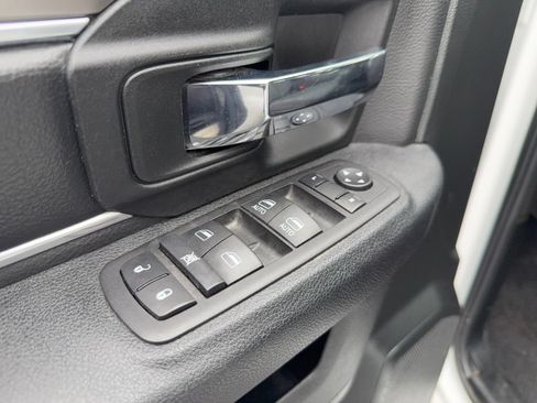 Used 2024 RAM 1500 Warlock AWD/4WD image 10