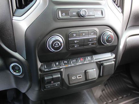 Used 2024 Chevrolet Silverado 2500 W/T w/ WT Convenience Package AWD/4WD image 31