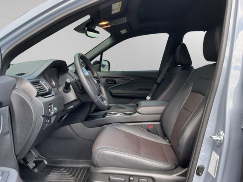Used 2025 Honda Passport Black Edition image 9