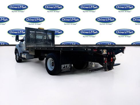 Used 2019 Ford F750 2WD Regular Cab Super Duty image 5