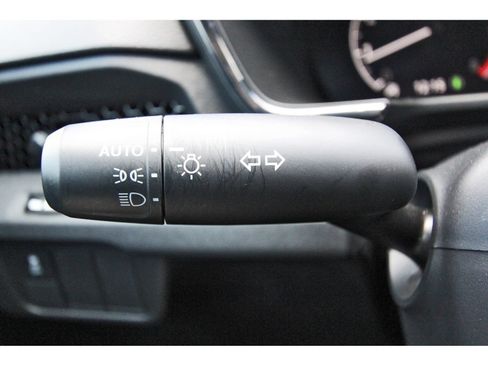 Used 2025 Honda CR-V LX image 15