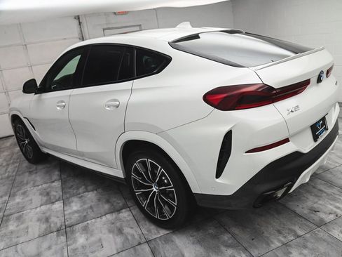 Used 2023 BMW X6 xDrive40i w/ Executive Package image 4