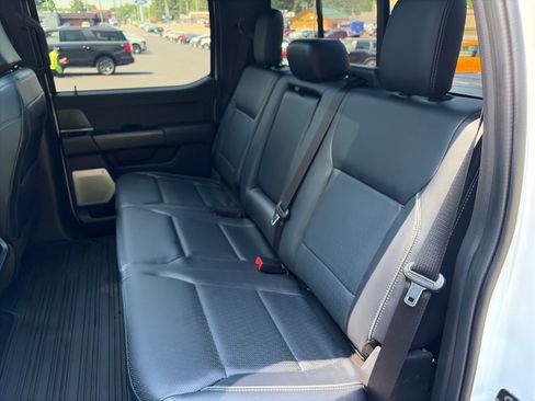 Used 2025 Ford F150 Lariat w/ Equipment Group 502A High AWD/4WD image 12