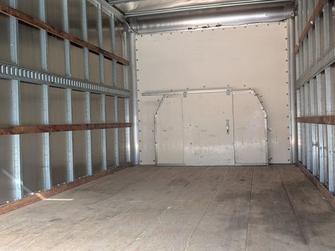 Used 2024 Ford E-350 and Econoline 350 Super Duty w/ Power Windows & Locks Group RWD image 27