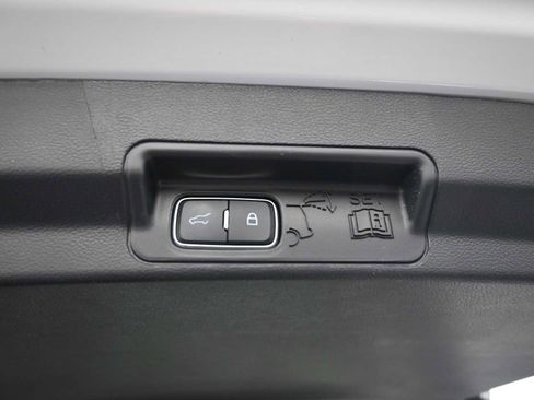 Used 2025 Ford Explorer Platinum w/ Ultimate Package image 48