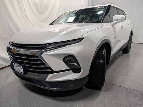 Certified 2023 Chevrolet Blazer Premier w/ Enhanced Convenience Package AWD/4WD image 8