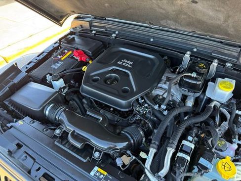 Used 2021 Jeep Wrangler Unlimited Sahara image 28