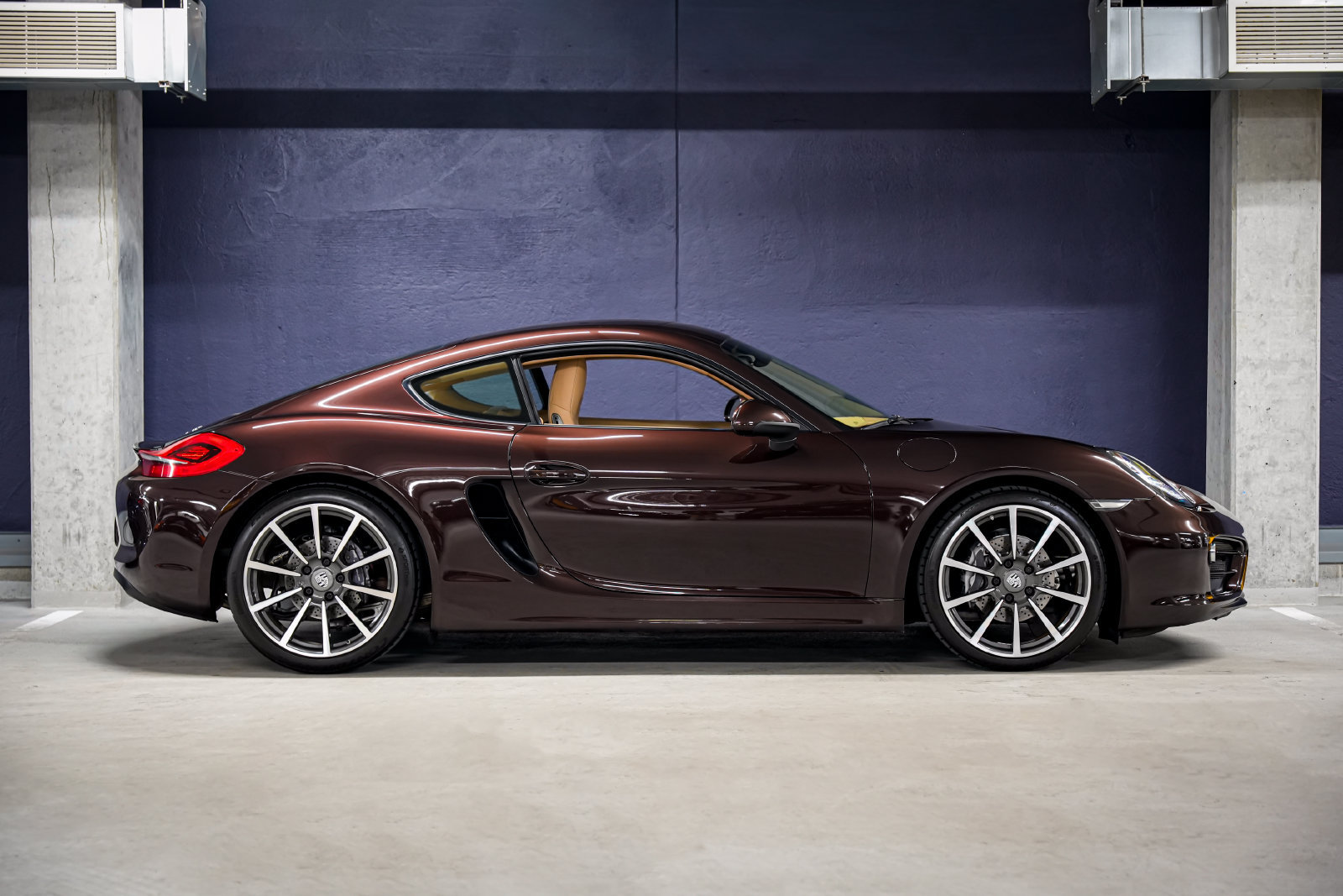 Used 2014 Porsche Cayman RWD image 2