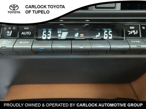 Used 2025 Toyota Crown Signia w/ Advanced Technology Package image 14