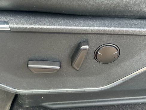 Used 2024 Ford F150 Lariat w/ FX4 Off-Road Package AWD/4WD image 10