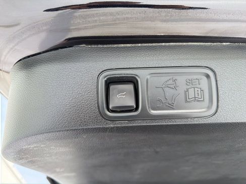 Used 2021 Ford Expedition Max Platinum image 12