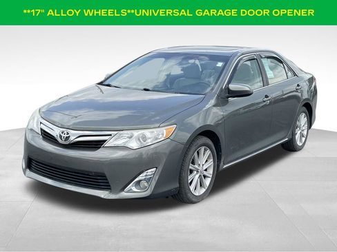 Used 2012 Toyota Camry XLE w/ Leather Pkg FWD image 4