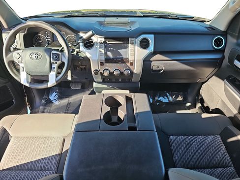 Used 2019 Toyota Tundra SR5 AWD/4WD image 10