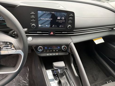 New 2026 Hyundai Elantra Blue image 26