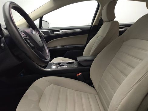 Used 2019 Ford Fusion S image 17