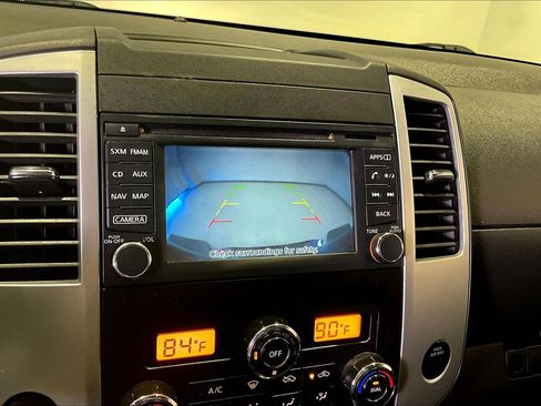 Used 2019 Nissan Frontier PRO-4X image 15