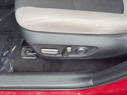 Certified 2025 Toyota RAV4 XLE w/ Convenience Package image 19