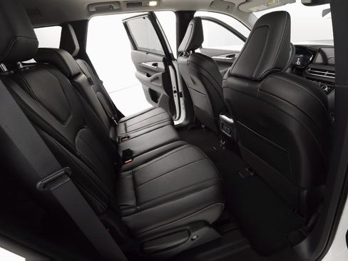 Used 2024 INFINITI QX60 Luxe AWD/4WD image 18