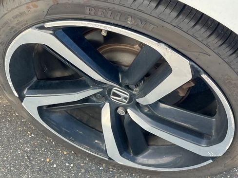 Used 2018 Honda Accord Sport image 22