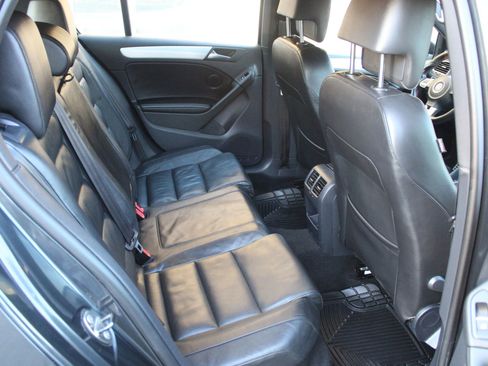 Used 2012 Volkswagen GTI 4-Door image 19