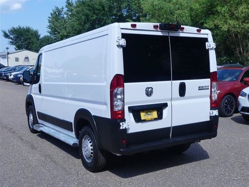 Used 2025 RAM ProMaster 2500 w/ U-Haul Equipment Group FWD image 5