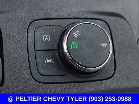 Used 2023 Chevrolet Traverse LT FWD image 26