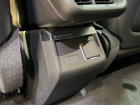 New 2026 Cadillac Lyriq Premium Luxury AWD/4WD image 45