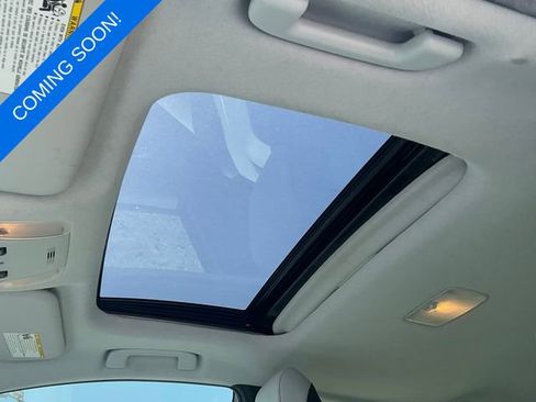 Used 2016 Toyota Prius Four w/ Advanced Technology Package image 4