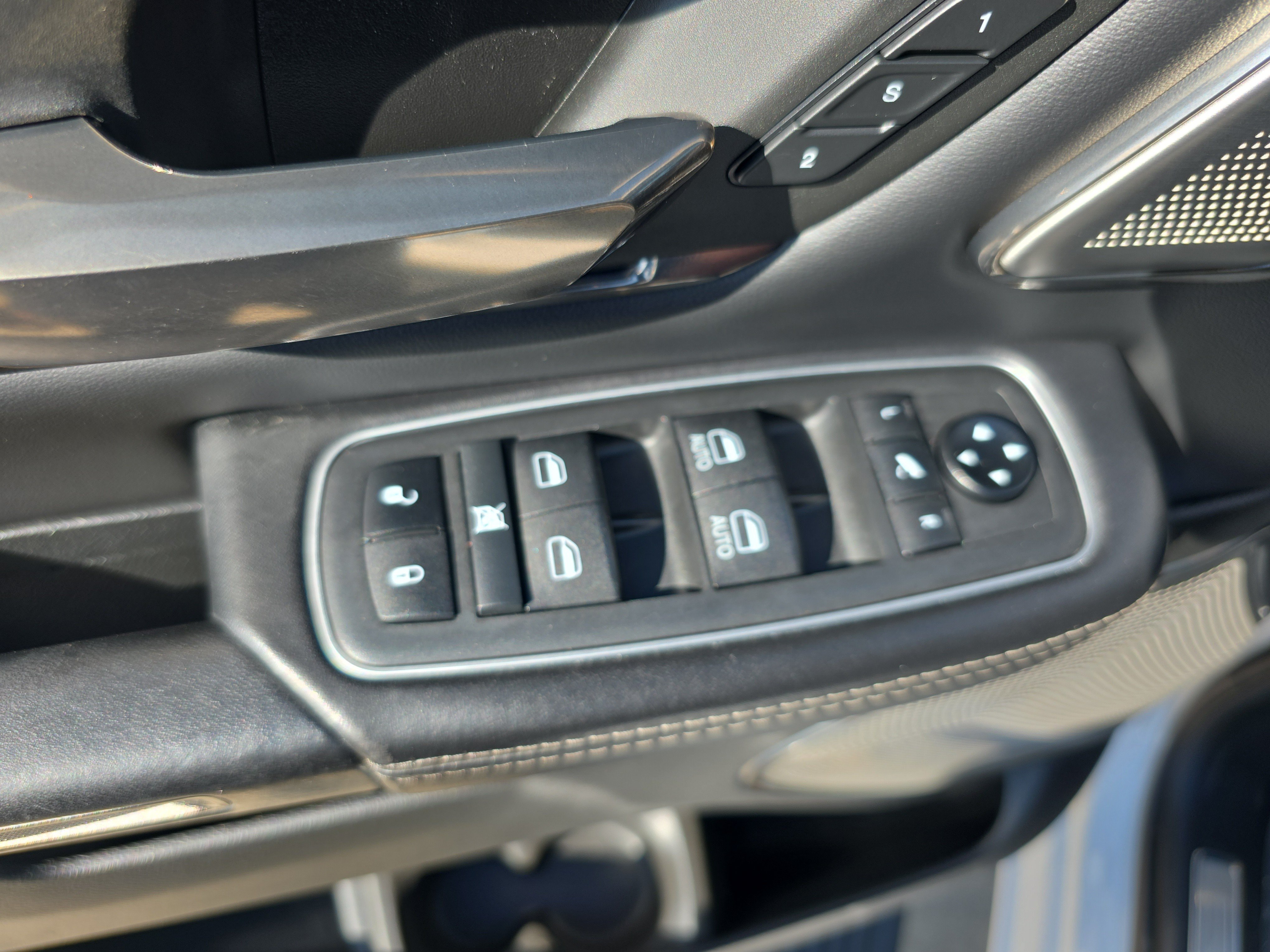 Used 2021 RAM 1500 Limited AWD/4WD image 14