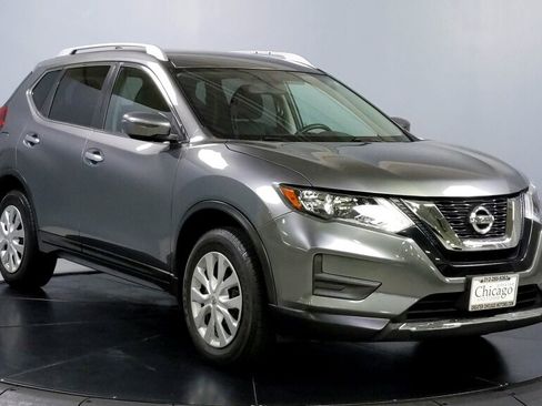 Used 2017 Nissan Rogue S w/ S Appearance Package image 8