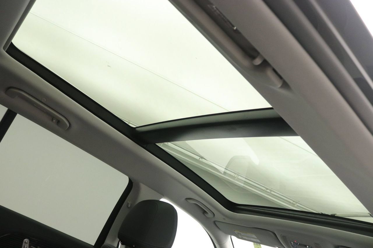 New 2026 Mercedes-Benz GLS 450 4MATIC image 14