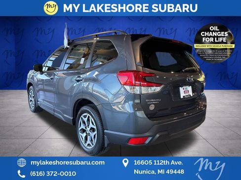 Certified 2024 Subaru Forester Premium AWD/4WD image 9