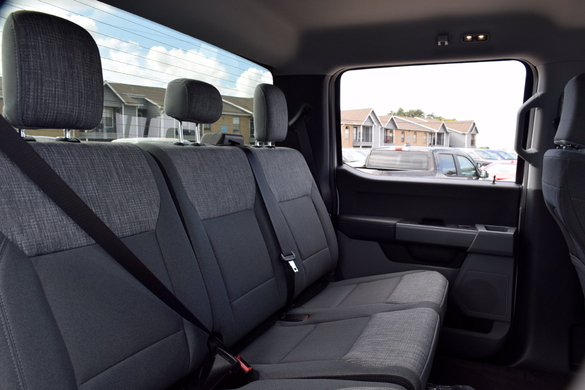 New 2026 Ford F250 XLT w/ FX4 Off-Road Package AWD/4WD image 21